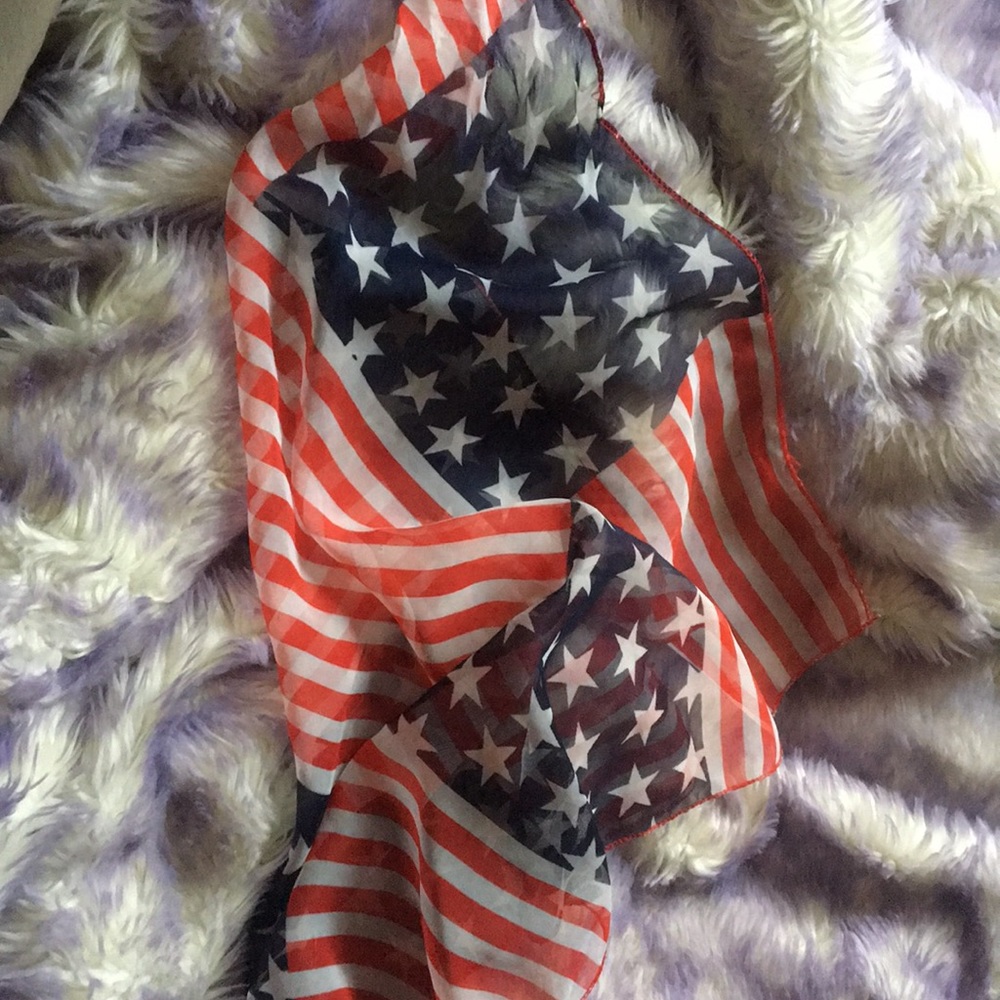 🔥THE LEGENDARY🔥 American flag 🇺🇸 bandana! 😭